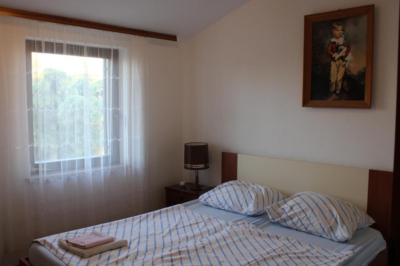 Apartments Dora Медулин Екстер'єр фото
