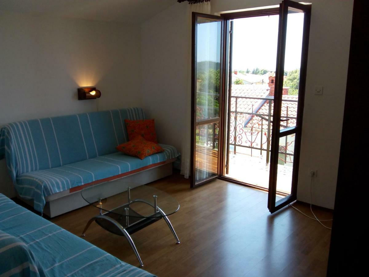 Apartments Dora Медулин Екстер'єр фото